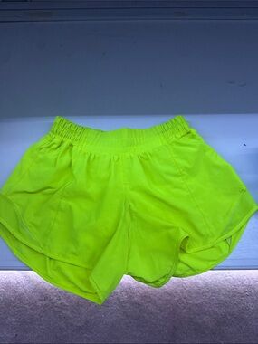lululemon Neon Yellow Women's Hotty Hot Shorts